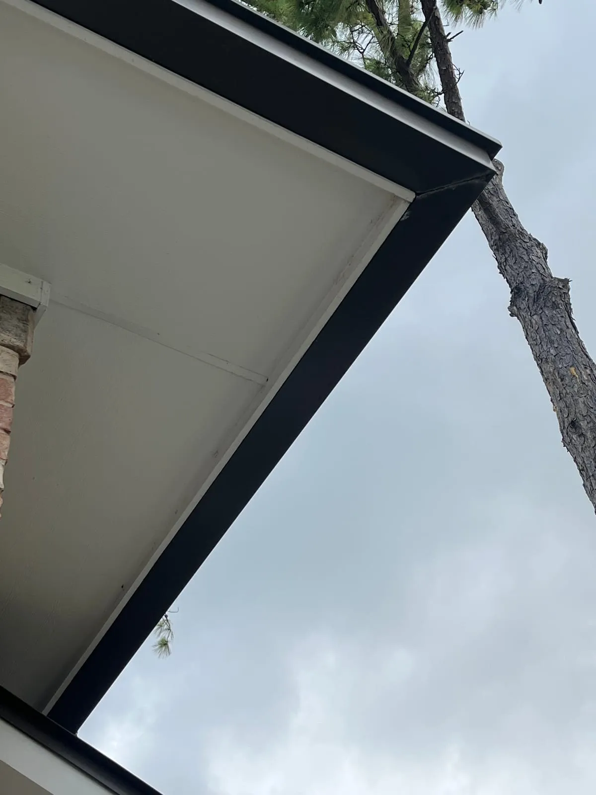 K-Style vs. Half-Round Gutters: Which Profile Is Right for Your Home?