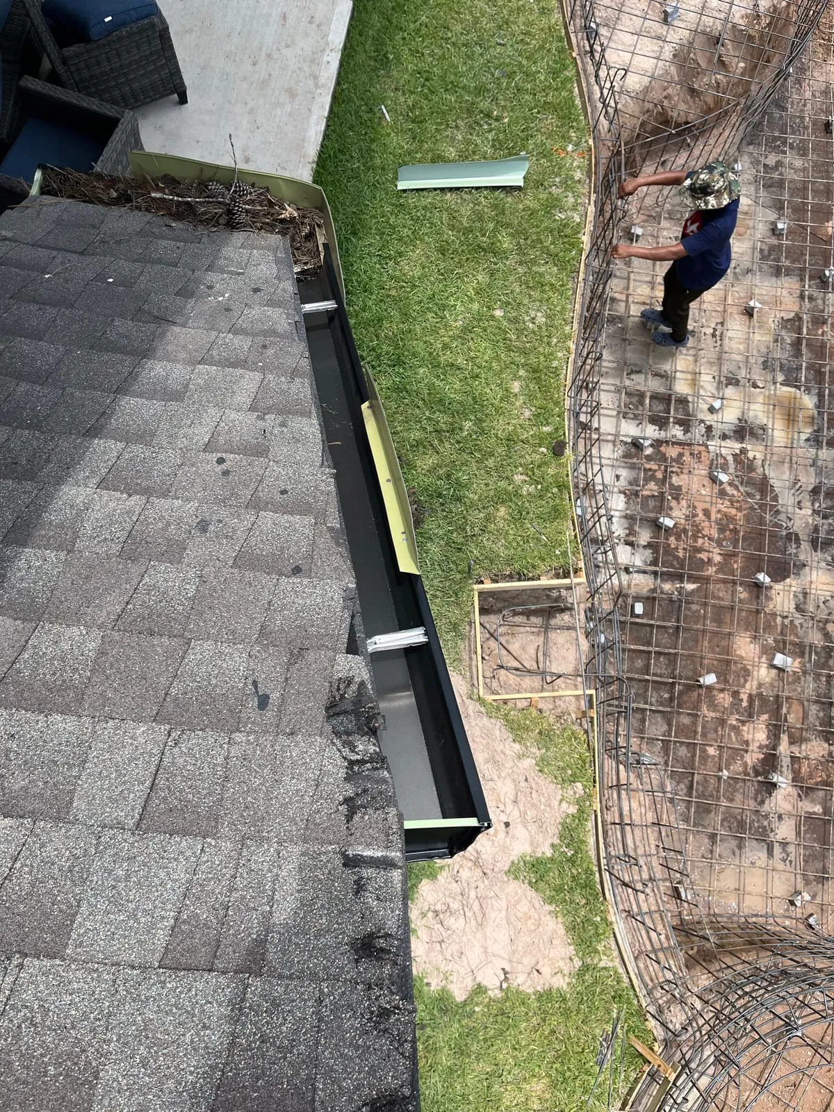 How Seamless Gutters Are Made: From Aluminum Coil to Your Roofline